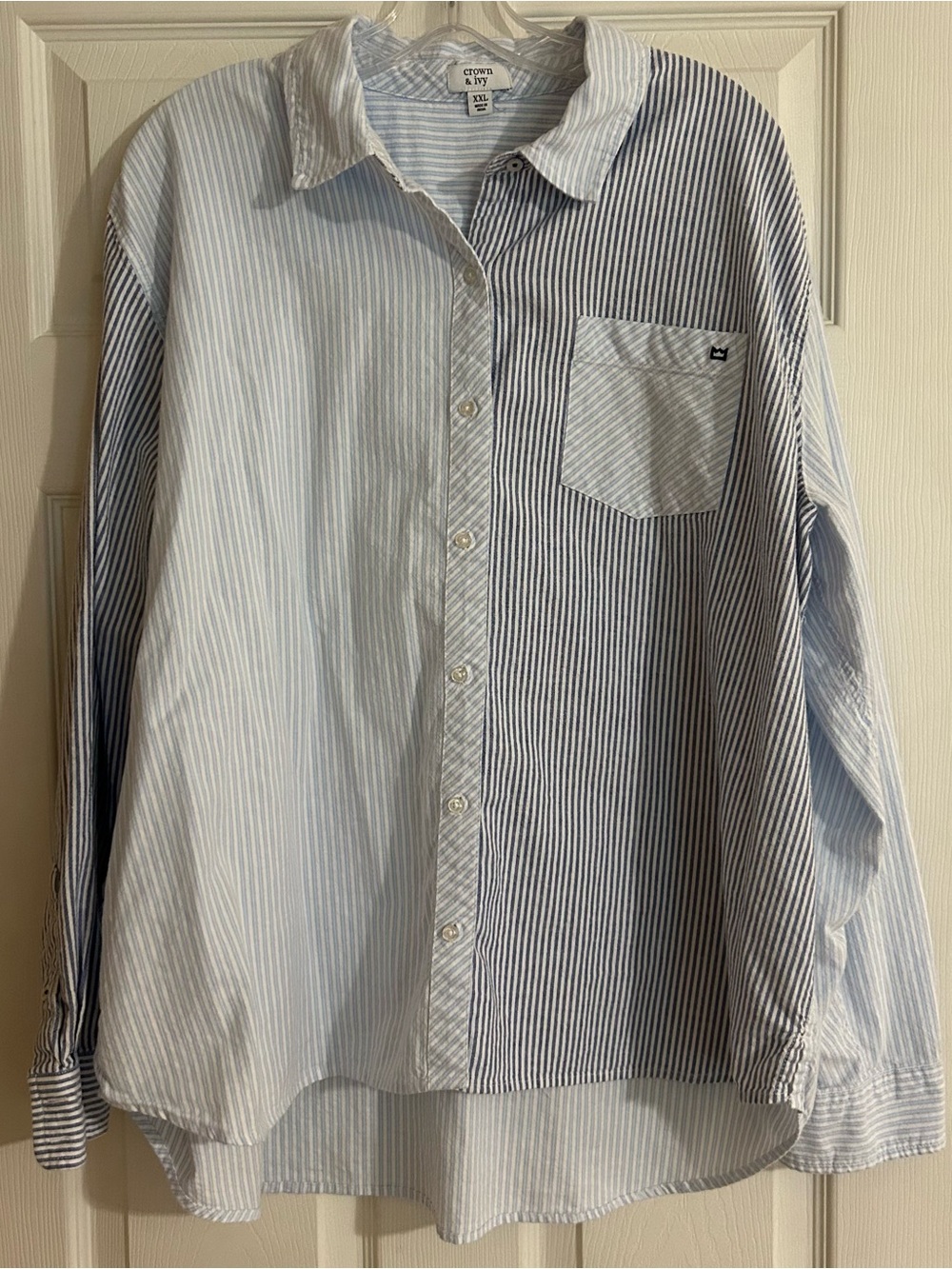 crown & ivy Blue and White Striped Casual Button-Down Shirt